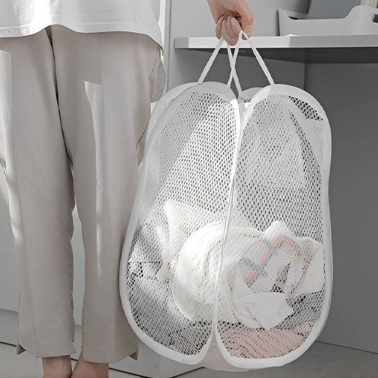 panier linge blanc maille et fil acier transparent avec poignée confortable pour transport facile