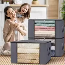 panier rangement gris fenêtre vision avant maman et enfant sourient